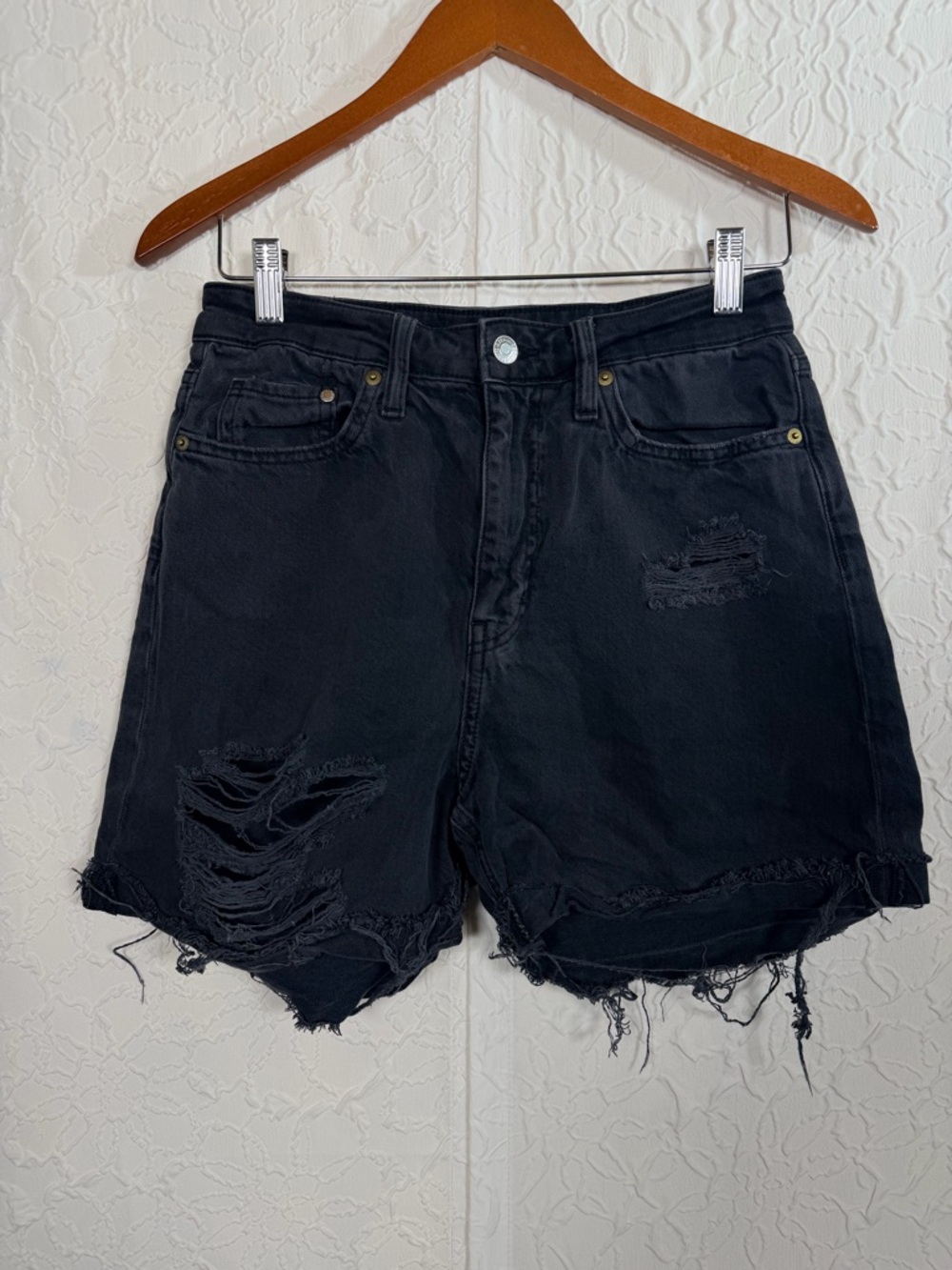 H&M Ultra High Waist Distressed Mom Jean Shorts Sz 6